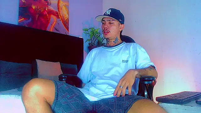 HannibalLester online show from November 2025 04:52:02 AM