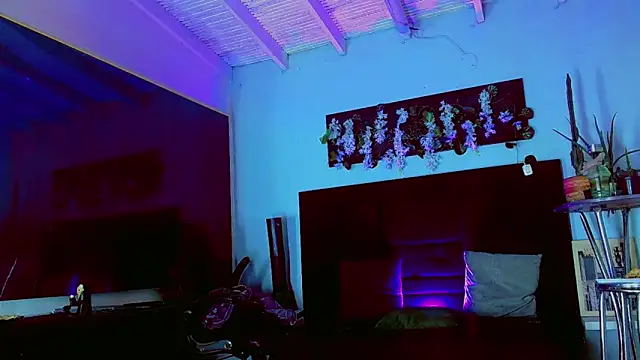 HannibalLester online show from April 2026 06:17:01 AM