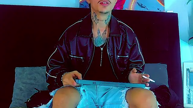 HannibalLester online show from November 2025 04:13:01 AM