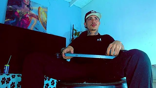 HannibalLester online show from October 2025 06:08:01 PM