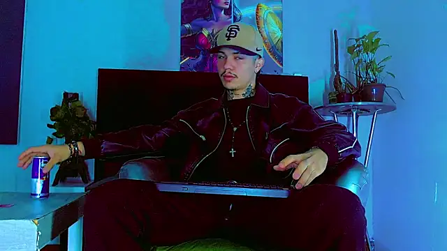 HannibalLester online show from December 2025 03:44:02 AM