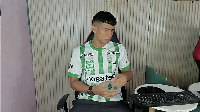 yei-sant online show from November 2025 03:43:01 AM