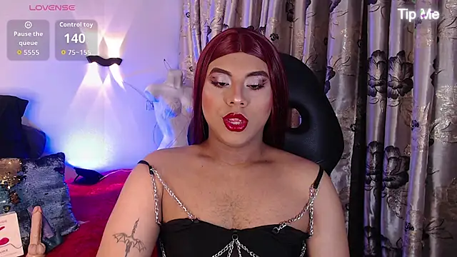 Emili Roux online show from January 2026 12:01:01 PM