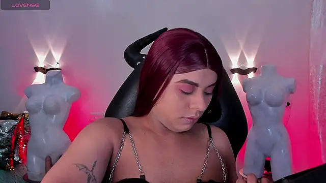 Emili Roux online show from March 2026 09:46:01 AM