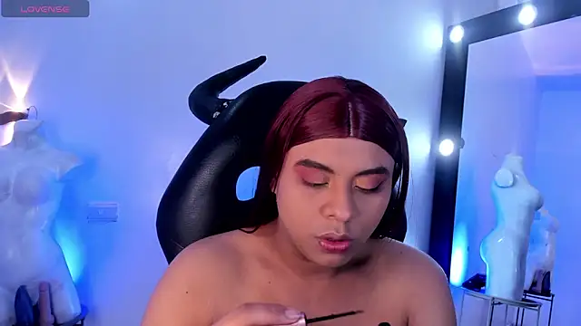 Emili Roux online show from March 2026 10:37:01 AM