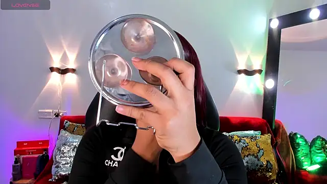 Emili Roux online show from March 2026 10:16:02 AM