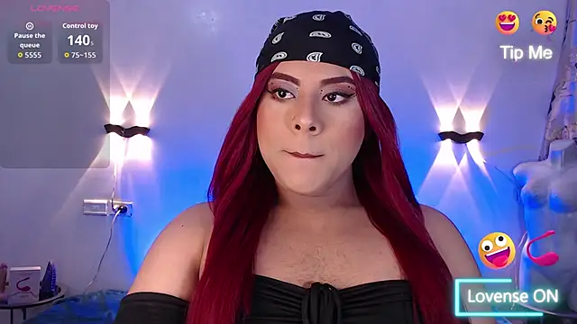 Emili Roux online show from November 2025 12:17:02 PM