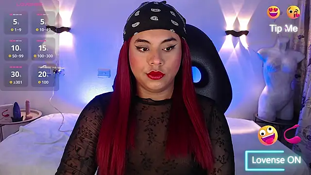 Emili Roux online show from December 2025 12:37:01 PM