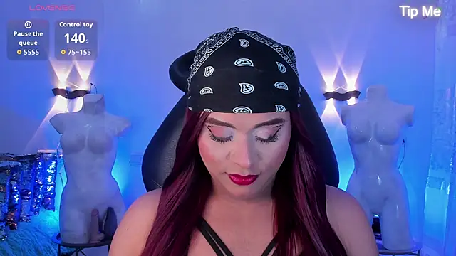 Emili Roux online show from March 2026 04:55:02 PM