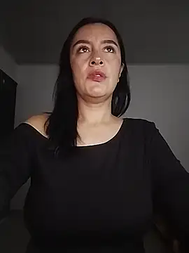 hailey85 online show from May 2026 11:11:02 PM