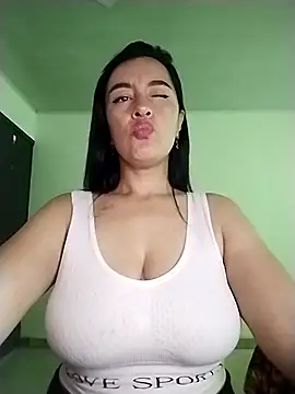 hailey85 online show from April 2026 09:43:02 PM