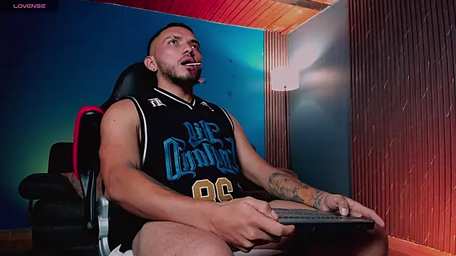 Snapshot of maximusclark1 chatting on January 2026 03:13:02 AM maximusclark1 online show from January 2026 03:13:02 AM