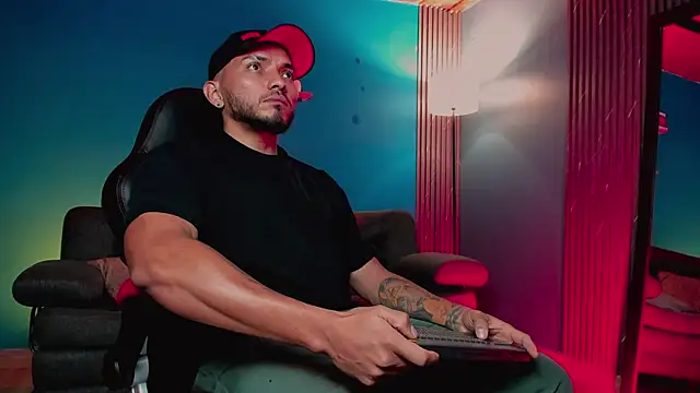 Snapshot of maximusclark1 chatting on January 2026 02:26:02 AM maximusclark1 online show from January 2026 02:26:02 AM