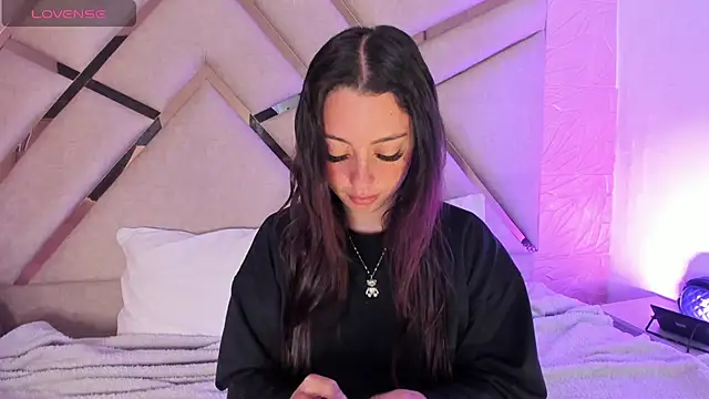 sadashi moon  online show from November 2025 08:50:01 AM