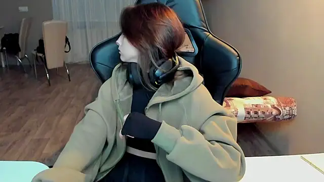 SilverDream online show from February 2025 08:06:02 PM