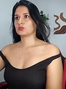 elena jonees online show from October 2025 03:24:01 PM