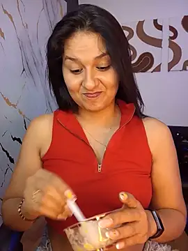elena jonees online show from May 2026 08:28:02 PM