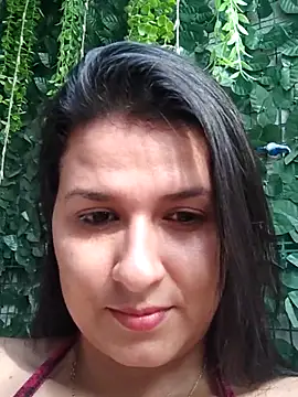 elena jonees online show from October 2025 07:46:02 PM