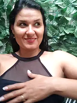 elena jonees online show from October 2025 07:33:01 PM