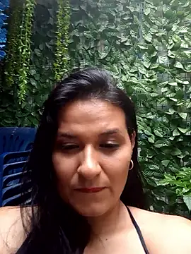 elena jonees online show from April 2026 08:57:02 PM