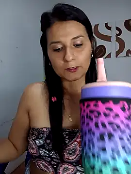 elena jonees online show from March 2026 08:40:01 PM