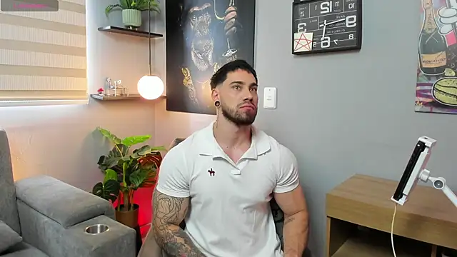 Giorgio-Leone online show from May 2026 09:25:02 PM