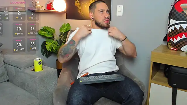 Giorgio-Leone online show from March 2026 03:58:01 AM