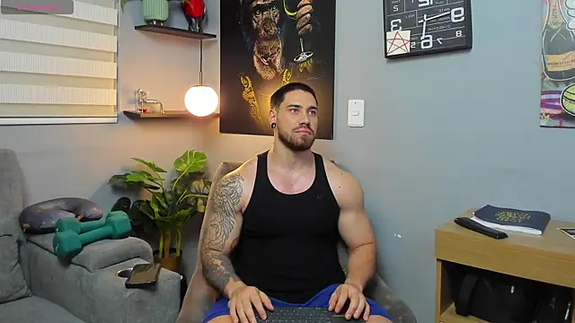 Giorgio-Leone online show from April 2026 12:37:01 AM