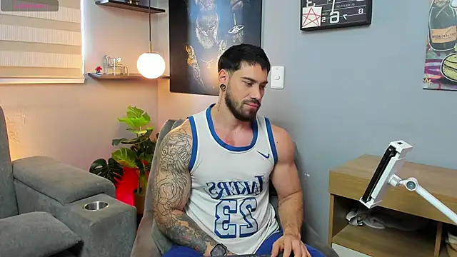 Giorgio-Leone online show from May 2026 08:09:02 PM
