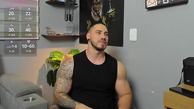 Snapshot of Giorgio-Leone chatting on October 2025 11:14:01 PM Giorgio-Leone online show from October 2025 11:14:01 PM