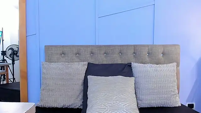 nathalie rossel online show from November 2025 08:13:01 PM