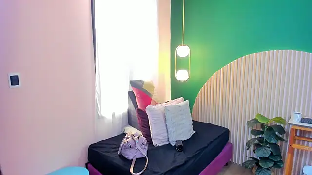 nathalie rossel online show from April 2026 11:56:02 AM