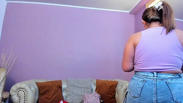 nathalie rossel online show from April 2026 07:09:01 PM