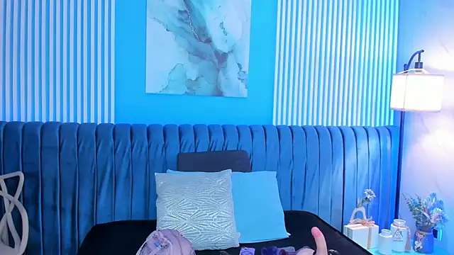 nathalie rossel online show from April 2026 06:33:01 PM