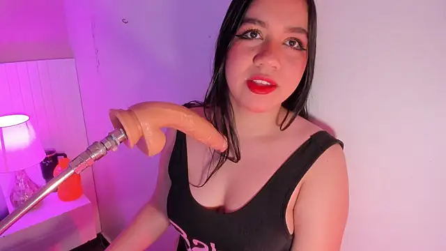 emma smile online show from April 2026 08:12:02 PM