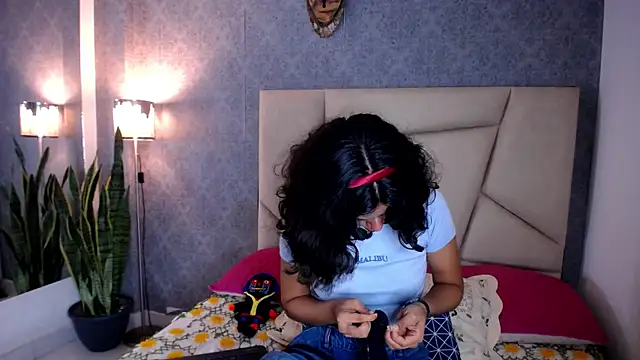 Snapshot of Akane_Uwu chatting on September 2025 02:07:02 PM Akane Uwu online show from September 2025 02:07:02 PM