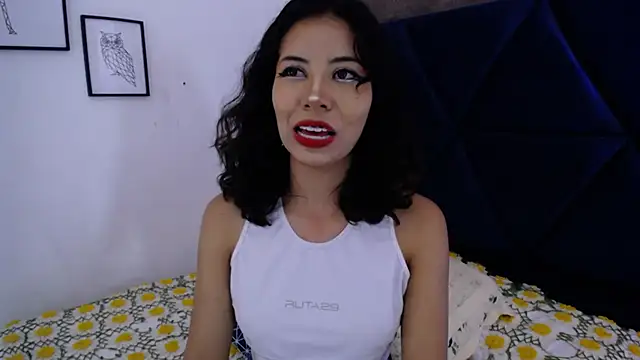 Snapshot of Akane_Uwu chatting on October 2025 04:08:02 PM Akane Uwu online show from October 2025 04:08:02 PM