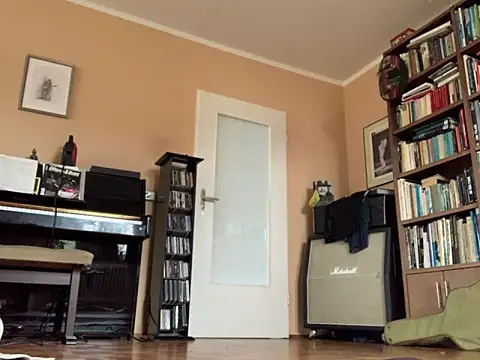 Snapshot of Bula94193 chatting on November 2025 09:47:02 AM Bula94193 online show from November 2025 09:47:02 AM