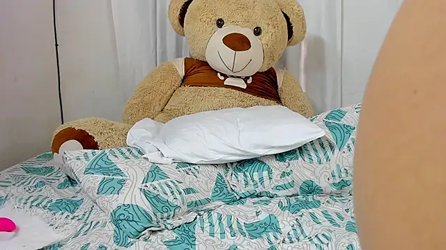 Snapshot of sweet_amalia4 chatting on September 2025 06:32:02 PM sweet amalia4 online show from September 2025 06:32:02 PM