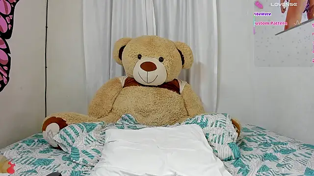 Snapshot of sweet_amalia4 chatting on September 2025 08:43:01 PM sweet amalia4 online show from September 2025 08:43:01 PM