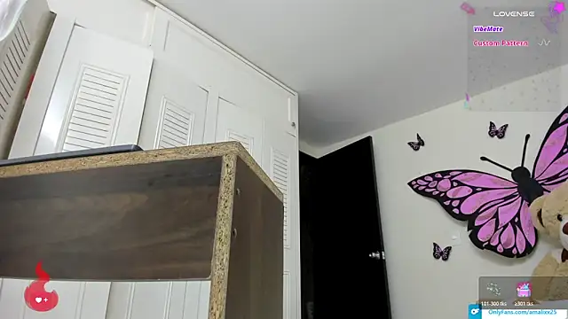 Snapshot of sweet_amalia4 chatting on November 2025 09:37:01 PM sweet amalia4 online show from November 2025 09:37:01 PM