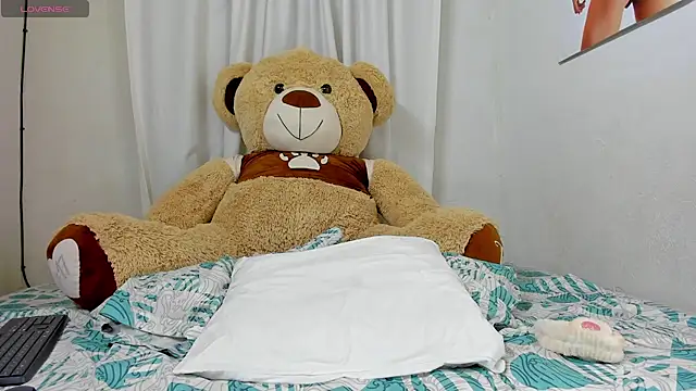 Snapshot of sweet_amalia4 chatting on October 2025 10:02:01 PM sweet amalia4 online show from October 2025 10:02:01 PM