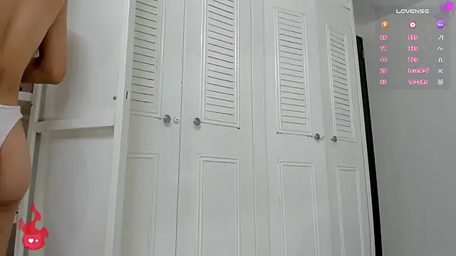 Snapshot of sweet_amalia4 chatting on November 2025 08:09:01 PM sweet amalia4 online show from November 2025 08:09:01 PM