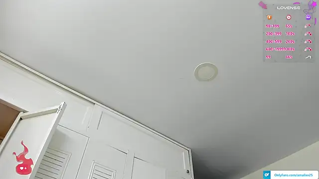 Snapshot of sweet_amalia4 chatting on December 2025 09:27:01 PM sweet amalia4 online show from December 2025 09:27:01 PM