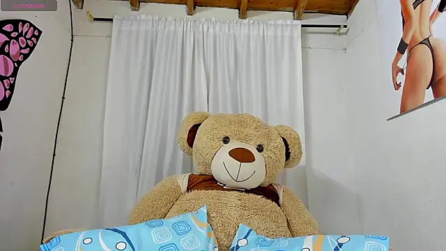 Snapshot of sweet_amalia4 chatting on September 2025 03:08:01 PM sweet amalia4 online show from September 2025 03:08:01 PM