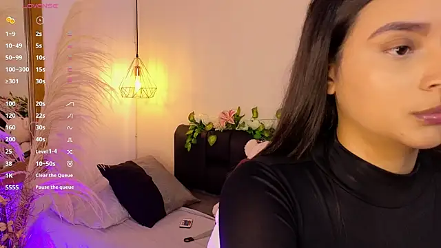 Hannah williams1 online show from September 2025 08:48:01 PM