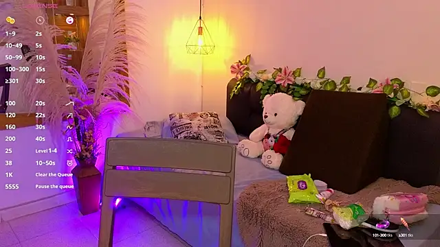 Hannah williams1 online show from September 2025 08:41:02 PM