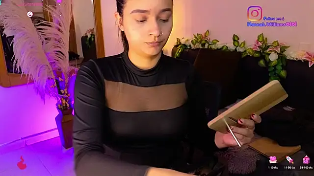 Hannah williams1 online show from December 2025 08:30:02 PM