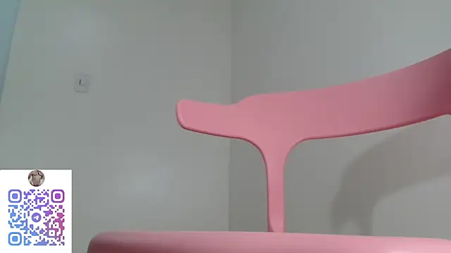 Full Fist online show from December 2025 03:00:01 PM