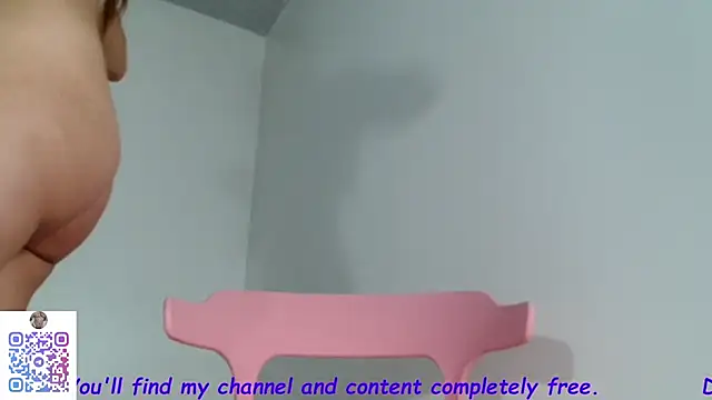 Full Fist online show from October 2025 02:02:02 PM